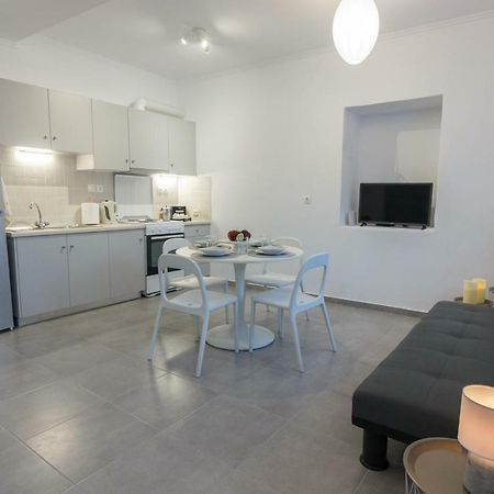 Infinity Apartment Leonídion Eksteriør bilde