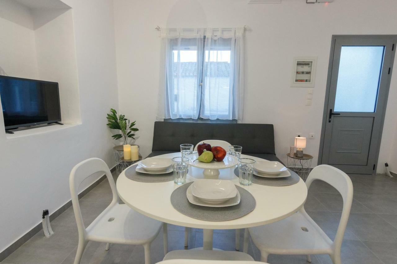 Infinity Apartment Leonídion Eksteriør bilde