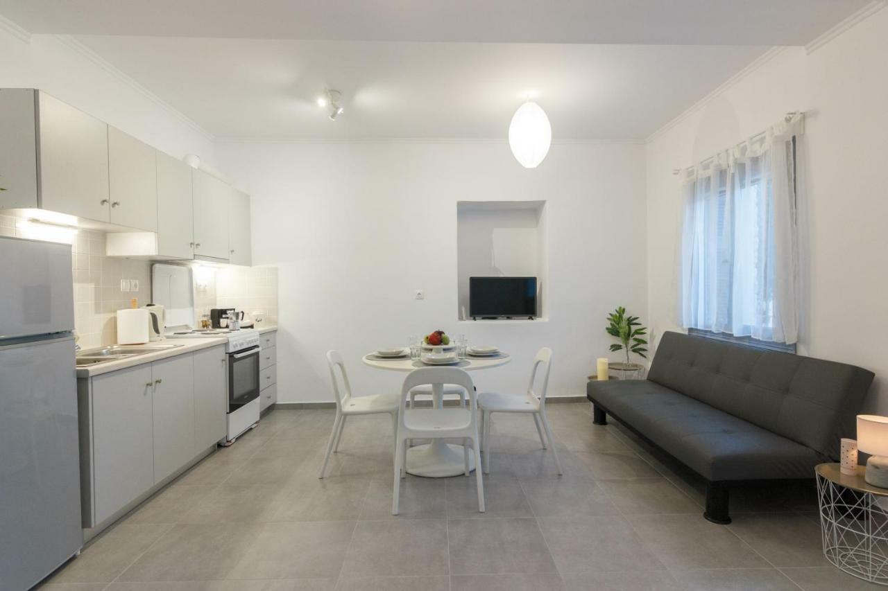 Infinity Apartment Leonídion Eksteriør bilde